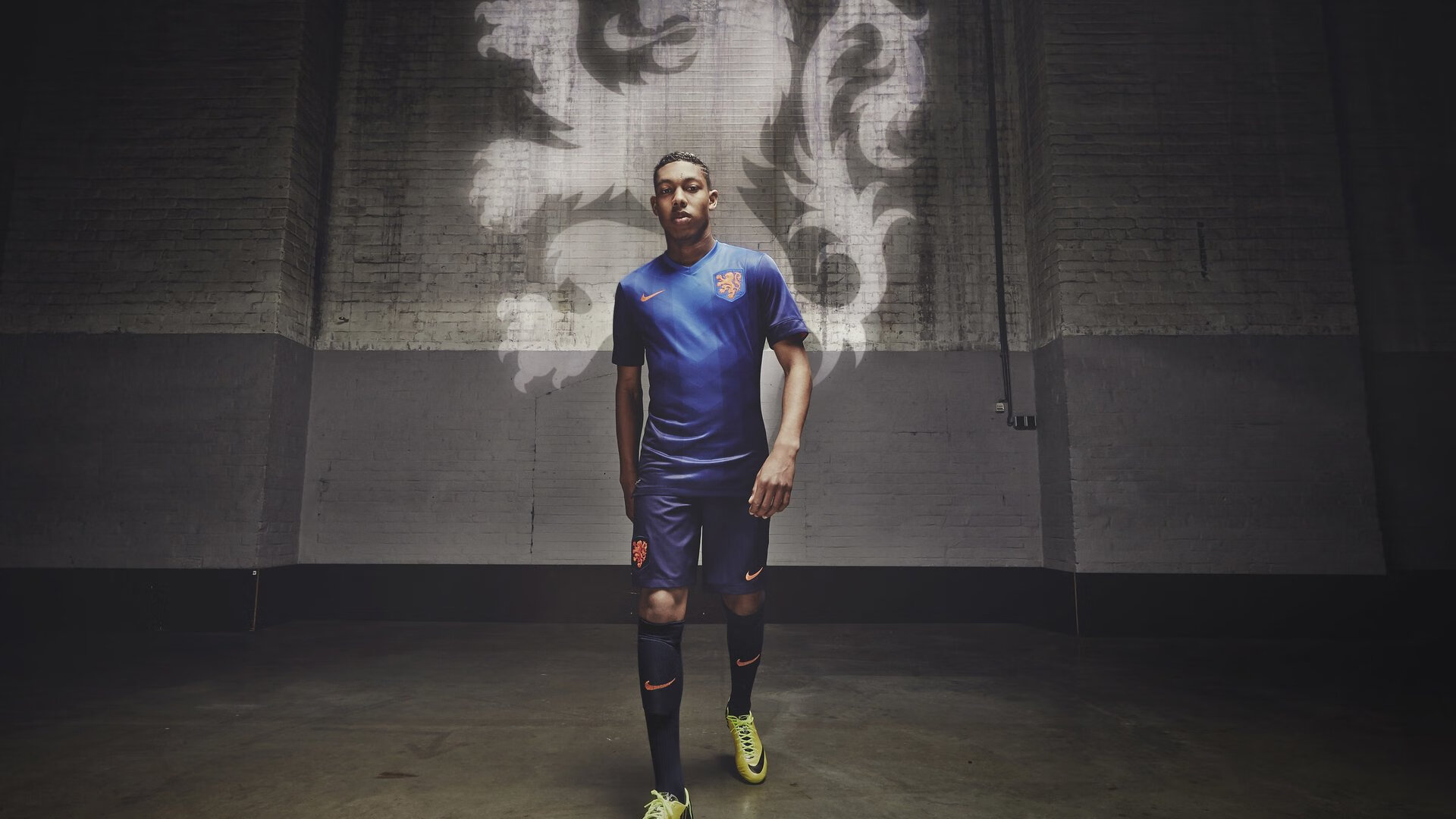 法网完胜年终总决赛，梅德韦杰夫如何扛起全队，书写团队网球新篇章